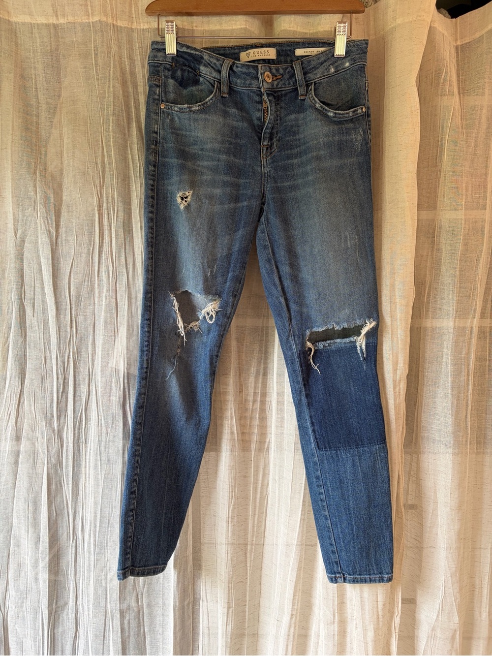 Guess Distressed Cropped Ankle Jeans in Medium Blue
